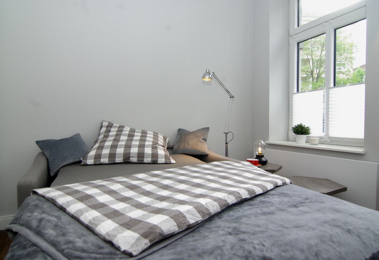 VERMIETET // Möbliertes Appartement im Herzen von Kiel * Kaminofen, Keller, Terrasse