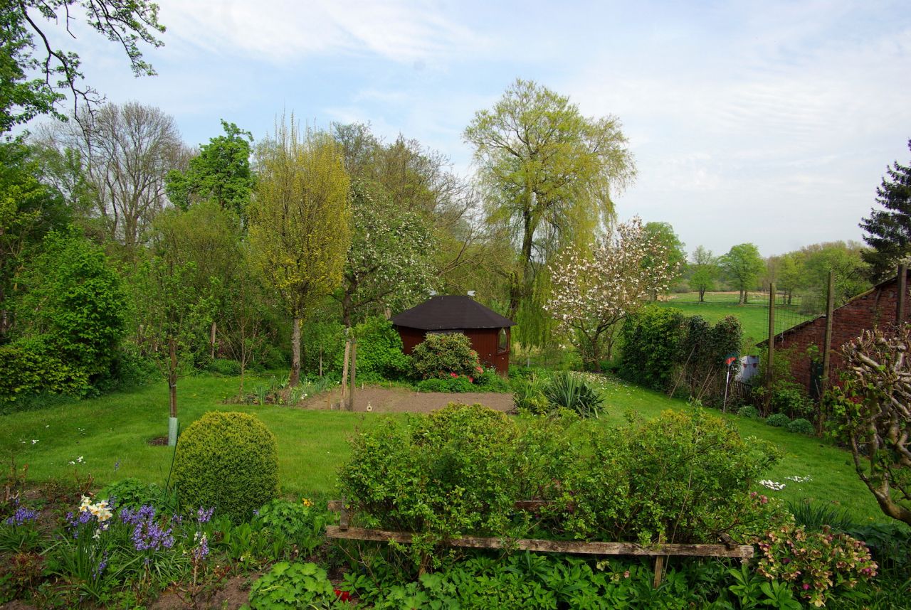 Traumgarten mit Pavillon