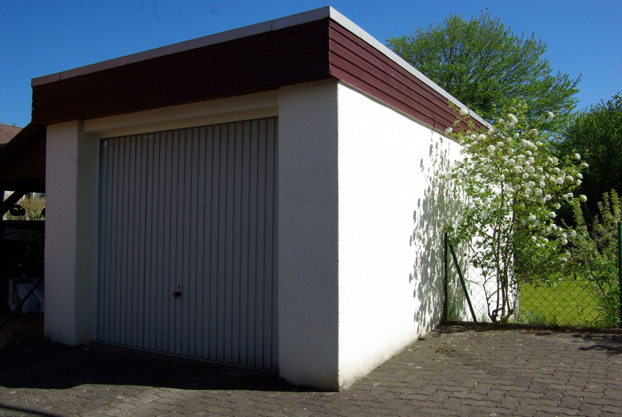 solide Garage für Ihr Auto solide Garage für Ihr Auto
