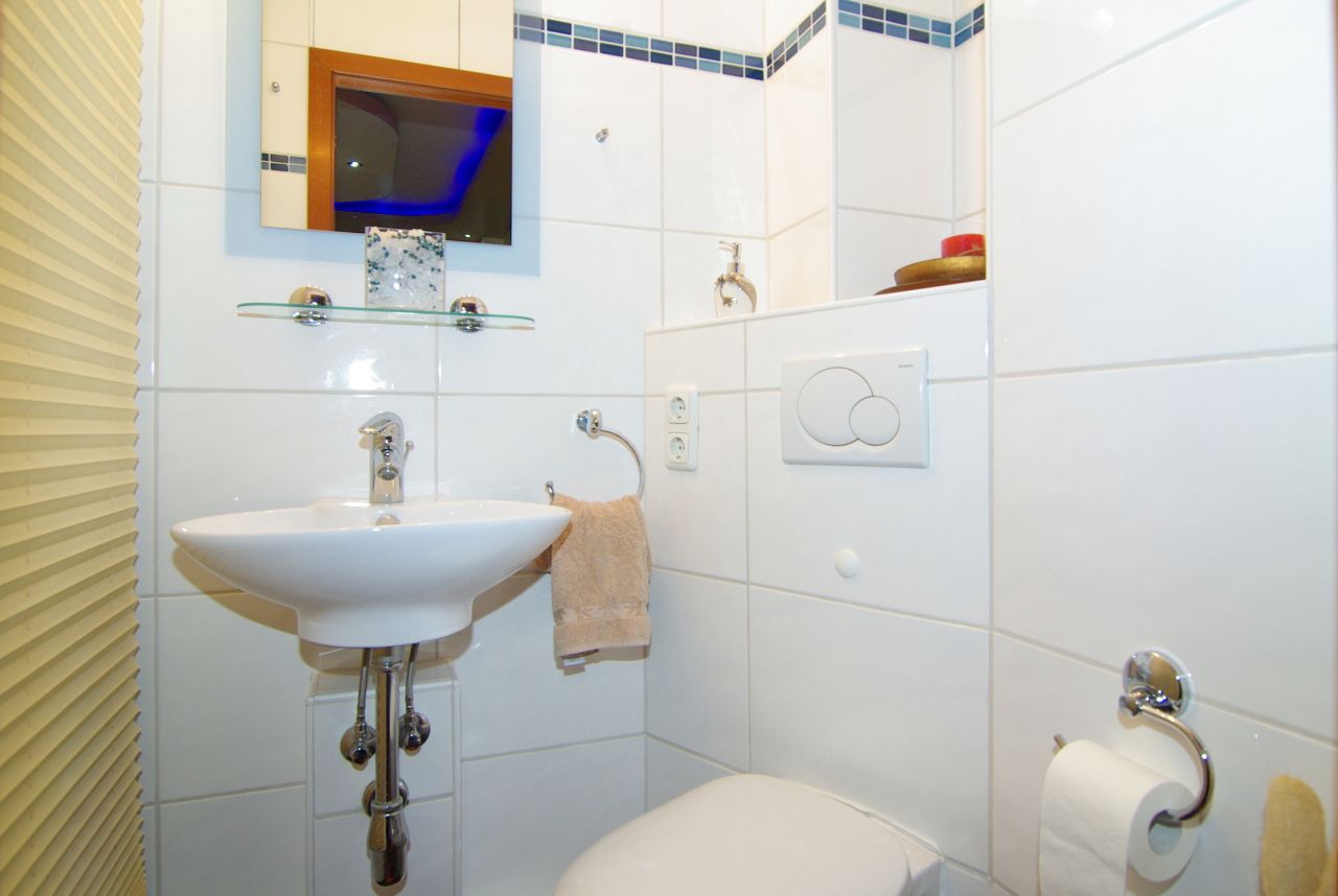 Gäste Bad mit eigener Dusche Gäste Bad mit eigener Dusche