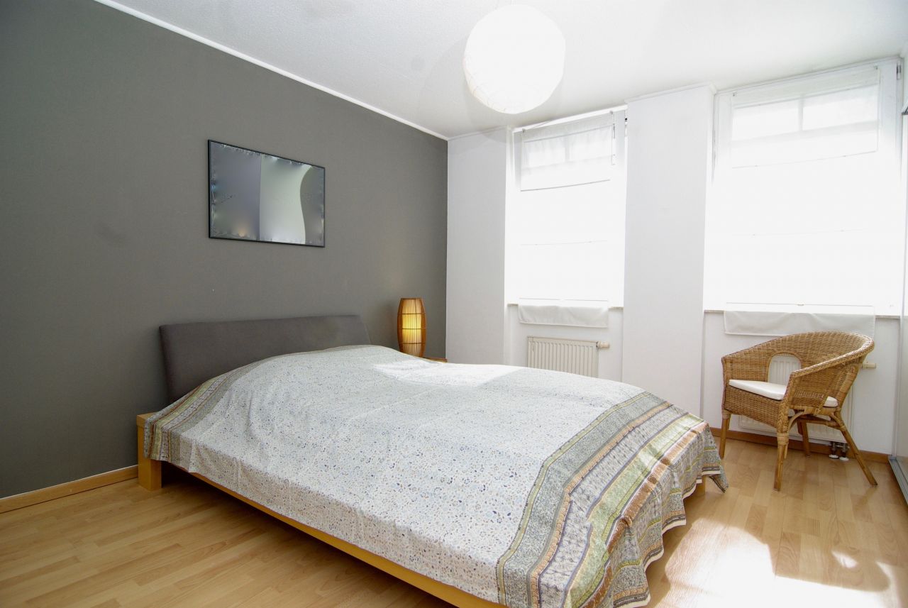 Geräumiges Schlafzimmer Geräumiges Schlafzimmer