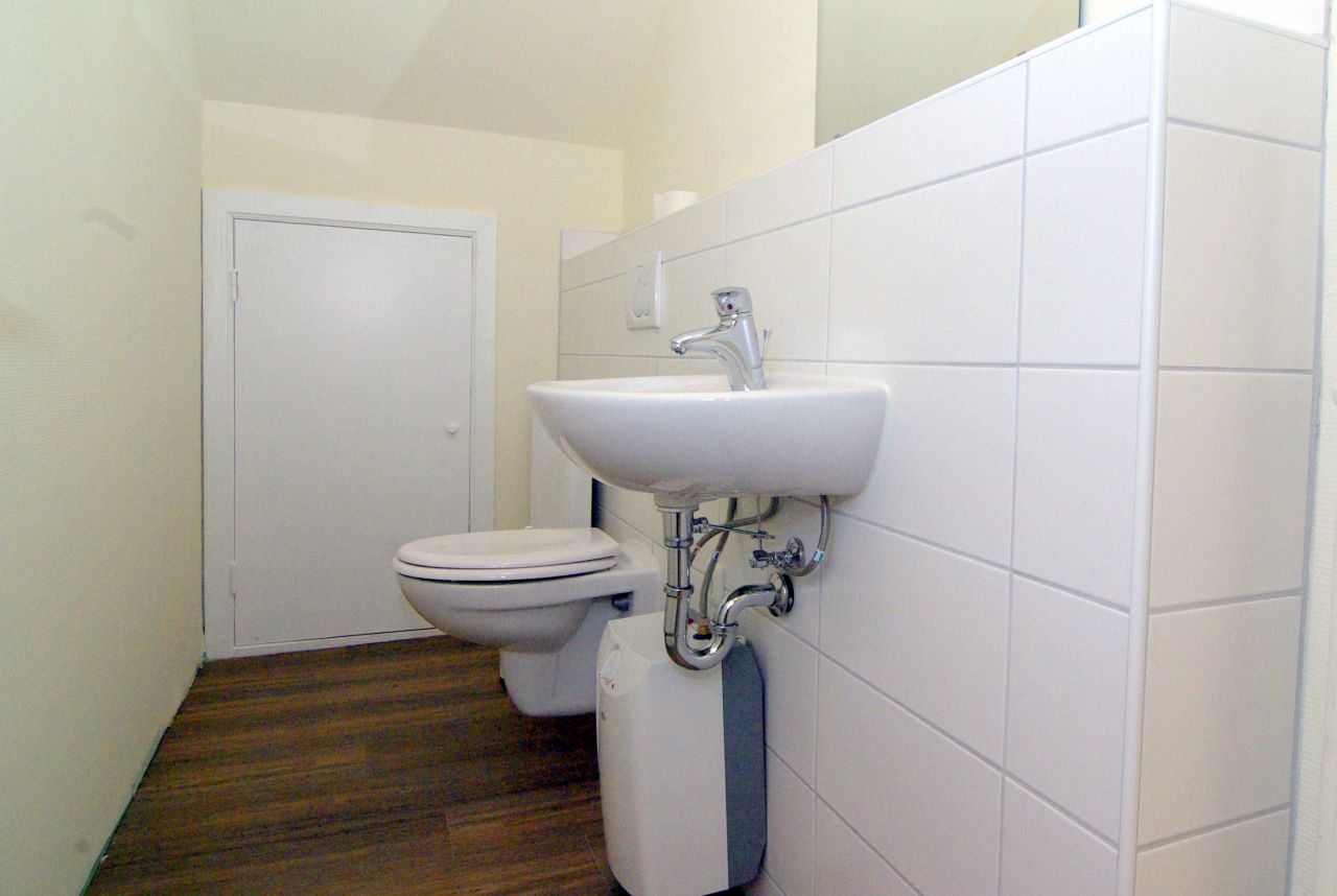 Damen-WC Damen-WC