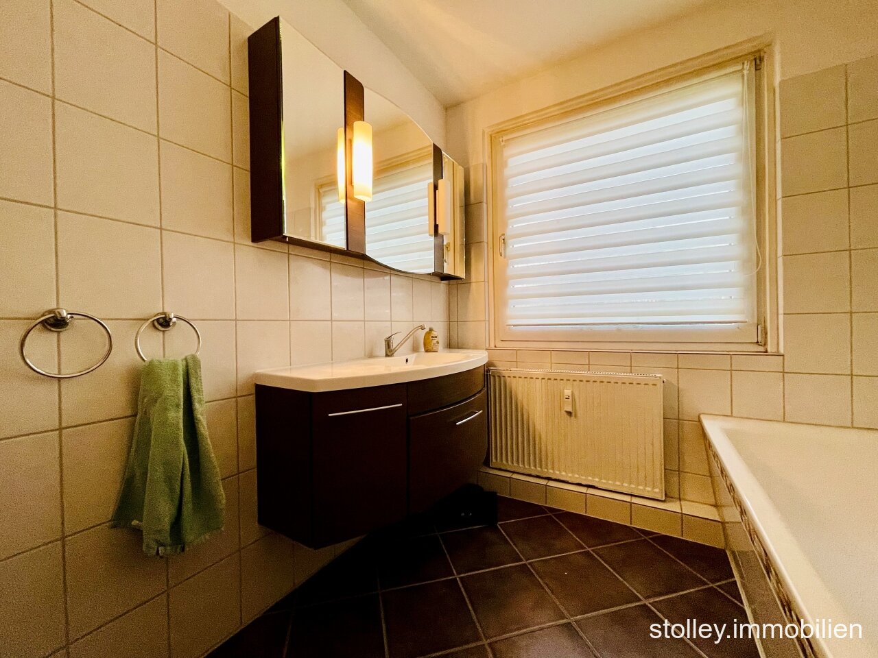 modernisiertes Wannenbad modernisiertes Wannenbad