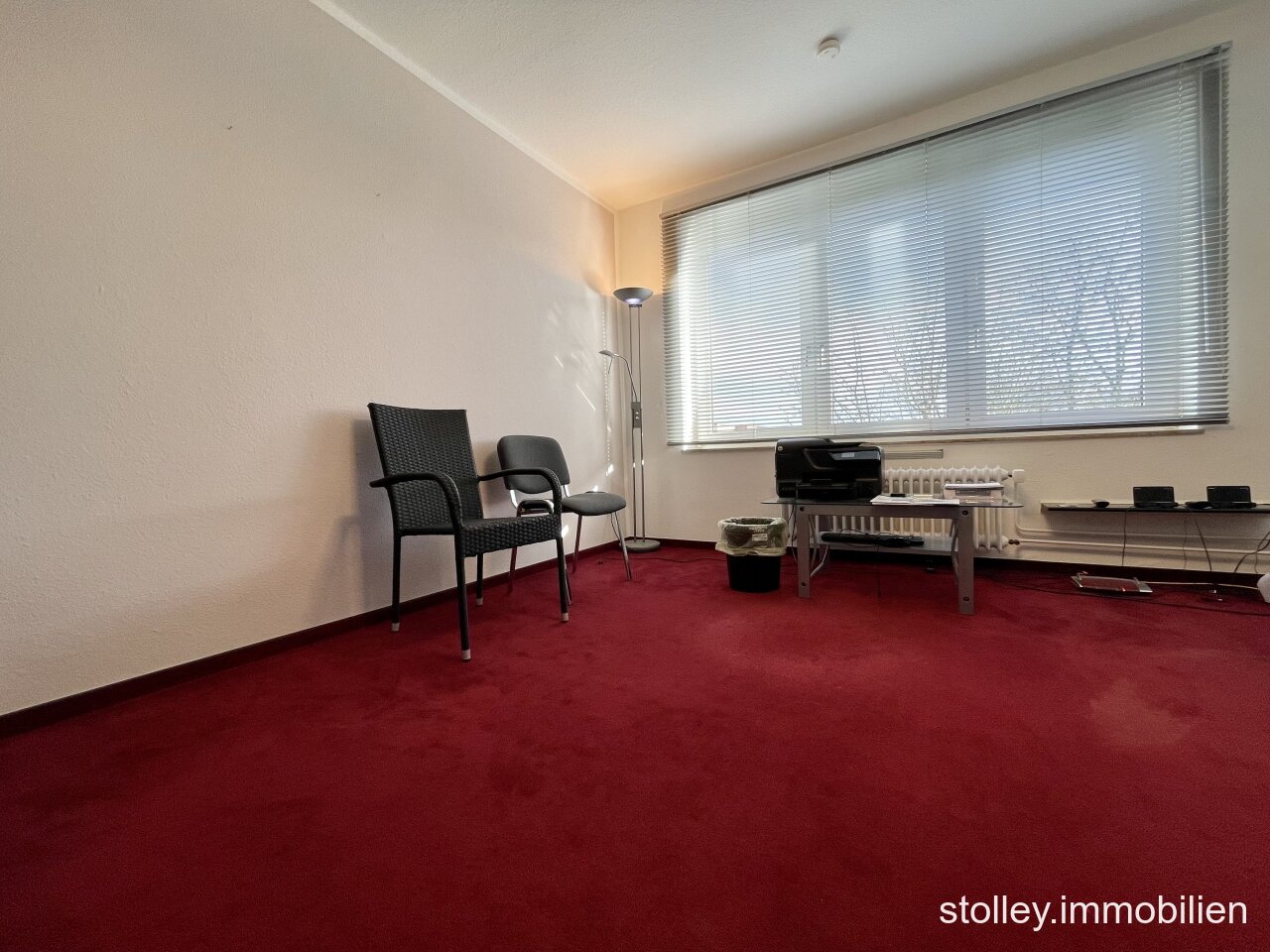 geräumiges Schlafzimmer geräumiges Schlafzimmer