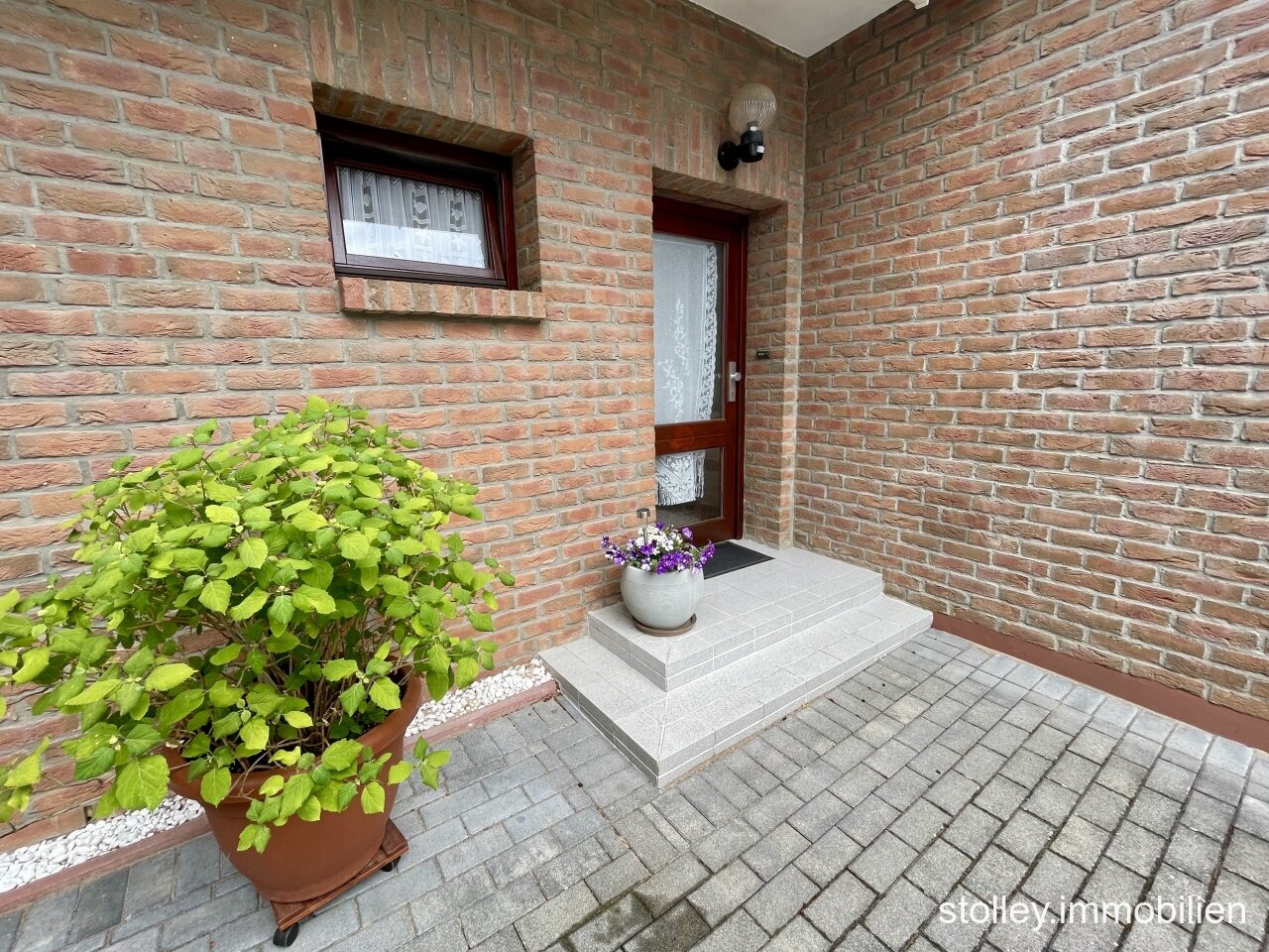 Wohnungstür (Einliegerwohnung) Wohnungstür (Einliegerwohnung)